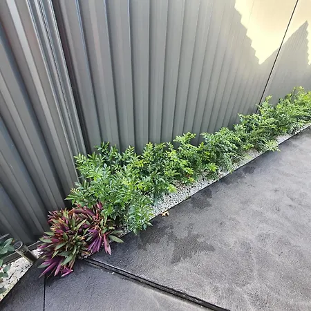Entire 2Br, Hideaway Apartment Narellan Exterior photo