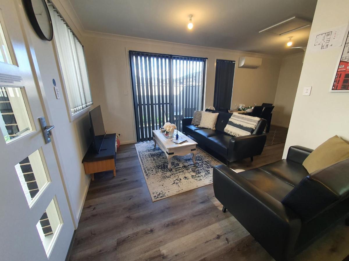 Apartment Entire 2br, Hideaway Narellan
