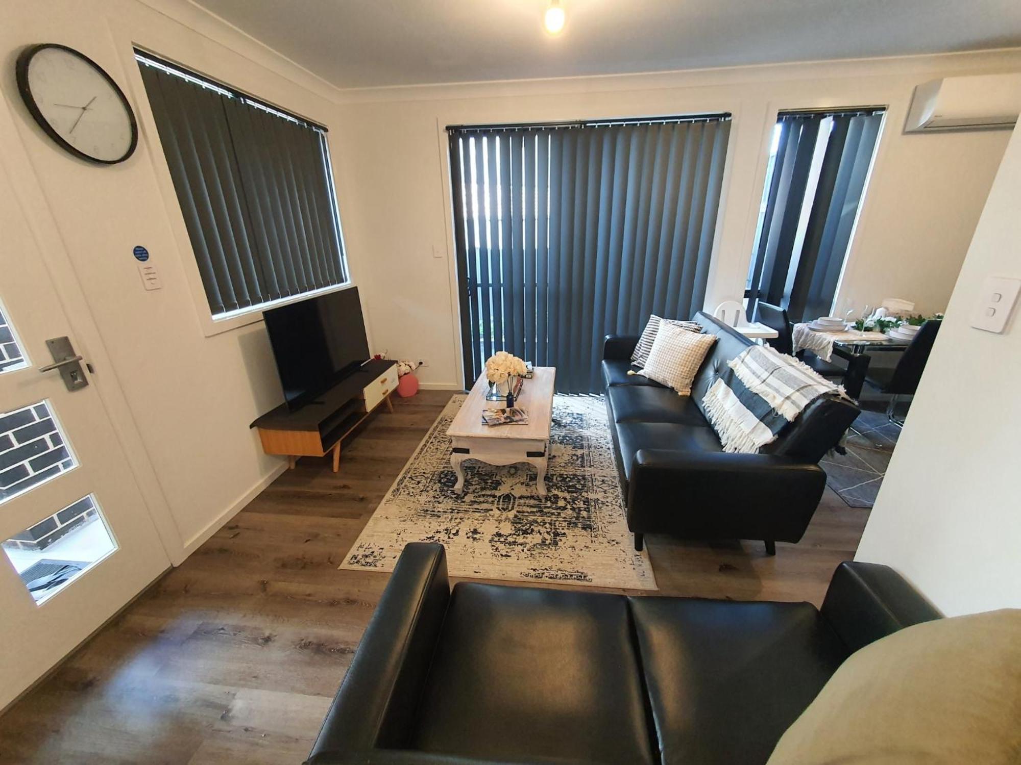 Entire 2br, Hideaway Apartment Narellan