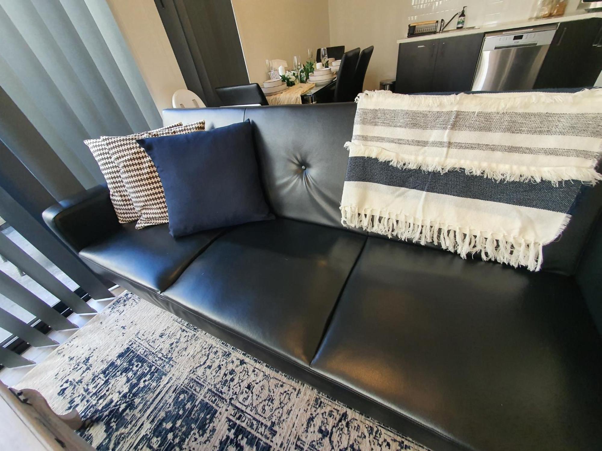 Entire 2br, Hideaway Narellan